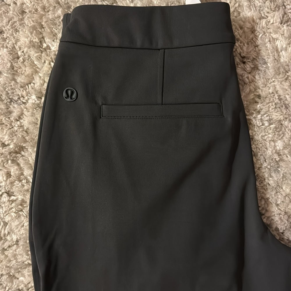Tapered-Leg Mid-Rise 7/8 Pant *Luxtreme - Picture 11 of 11